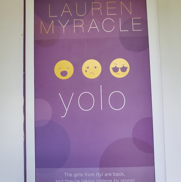 Books - Picture 5 of 5